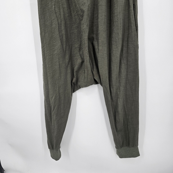 Casual Olive Green Jumpsuit - Picture 3 of 8